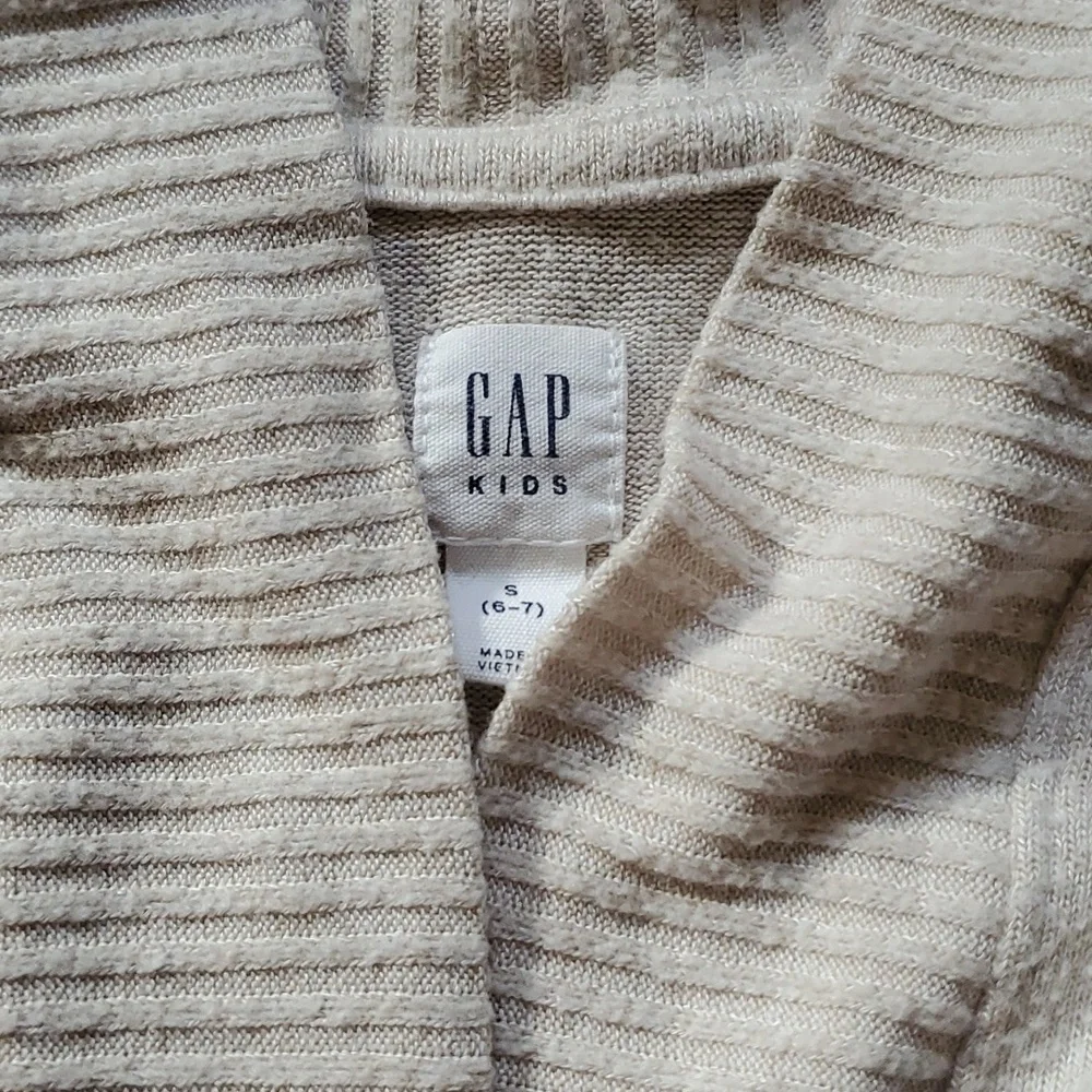 GAP KHAKI GIRLS CARDIGAN